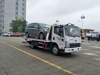 高效救援，可靠伙伴 解放虎V藍(lán)牌一拖二清障車，濰柴117馬力引領(lǐng)城市救援新標(biāo)準(zhǔn)